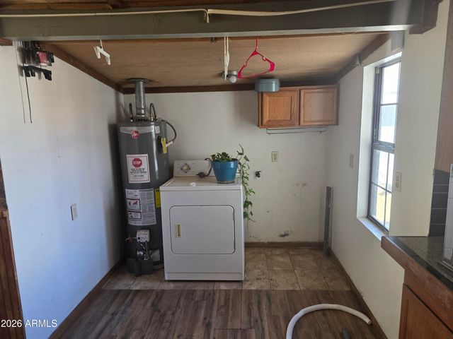 741 E MONROE Street, Globe, AZ 85501