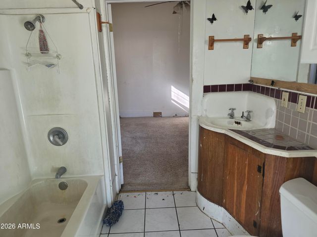 741 E MONROE Street, Globe, AZ 85501