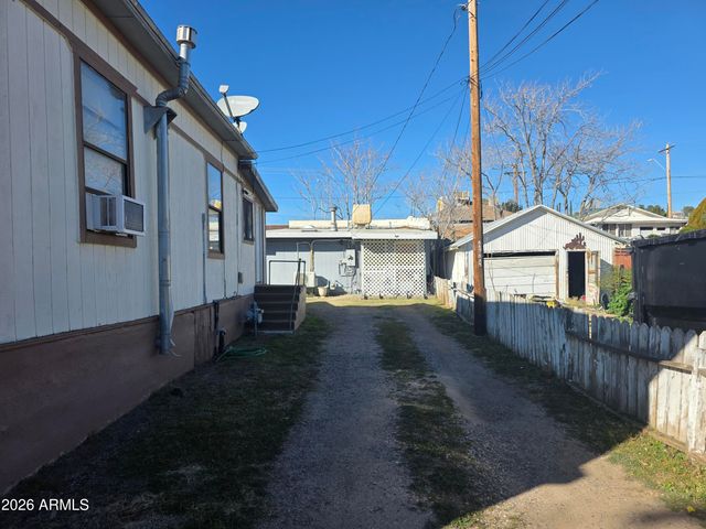 741 E MONROE Street, Globe, AZ 85501