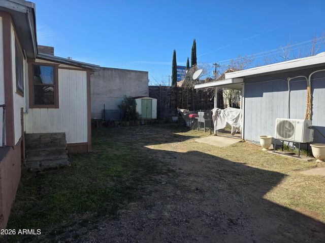 741 E MONROE Street, Globe, AZ 85501