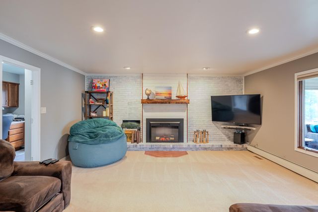 1813 Forest Lane, Crown Point, IN 46307
