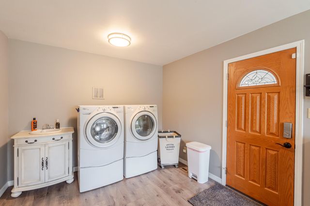 1813 Forest Lane, Crown Point, IN 46307