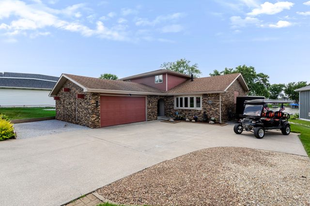 1813 Forest Lane, Crown Point, IN 46307