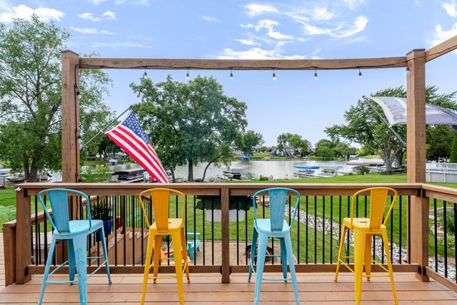 1813 Forest Lane, Crown Point, IN 46307