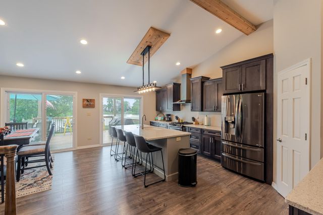 1813 Forest Lane, Crown Point, IN 46307