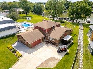 1813 Forest Lane, Crown Point, IN 46307