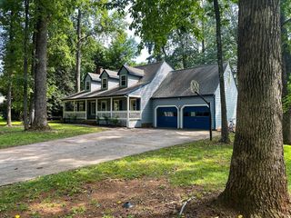 110 Shady Oak Lane, Forest, VA 24551