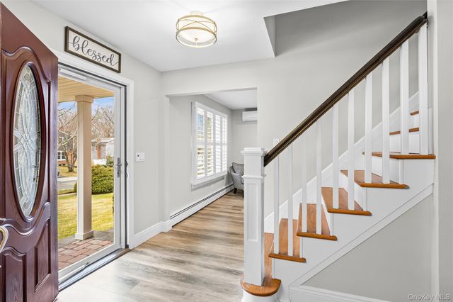 31 Country Lane Drive, Kings Park, NY 11754