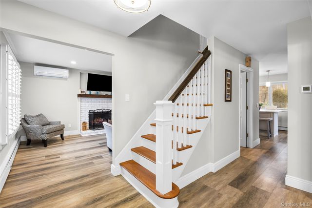 31 Country Lane Drive, Kings Park, NY 11754