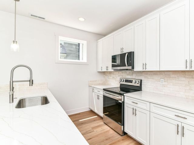 717 E 27th Street, Indianapolis, IN 46205