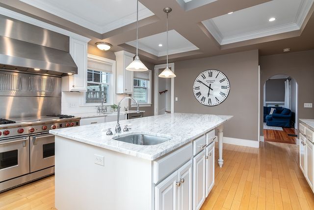 15 Humboldt Avenue, Providence, RI 02906