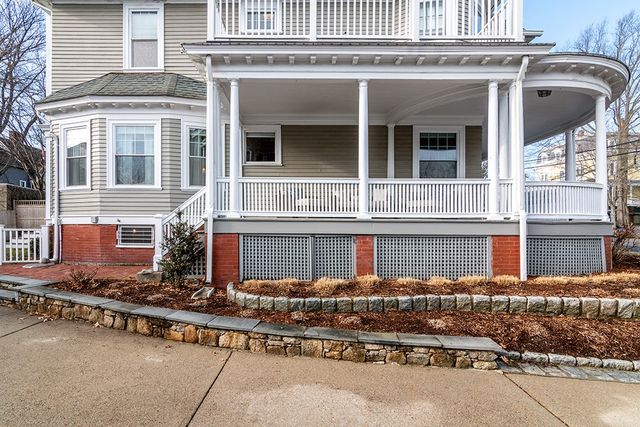 15 Humboldt Avenue, Providence, RI 02906