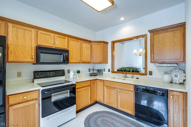 1235 Spring Ridge Circle, Alliance, OH 44601