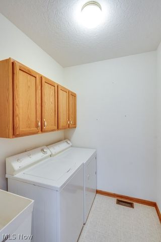 1235 Spring Ridge Circle, Alliance, OH 44601