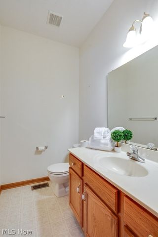 1235 Spring Ridge Circle, Alliance, OH 44601