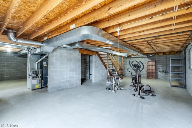 1235 Spring Ridge Circle, Alliance, OH 44601