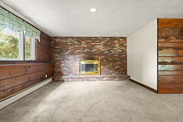 17 Tamarock Ter, Stoneham, MA 02180