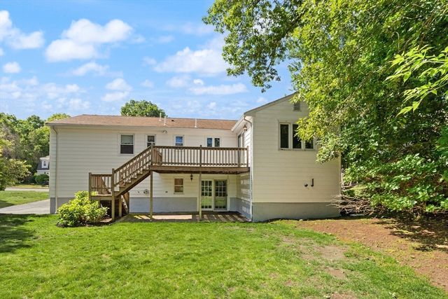 17 Tamarock Ter, Stoneham, MA 02180