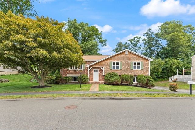 17 Tamarock Ter, Stoneham, MA 02180