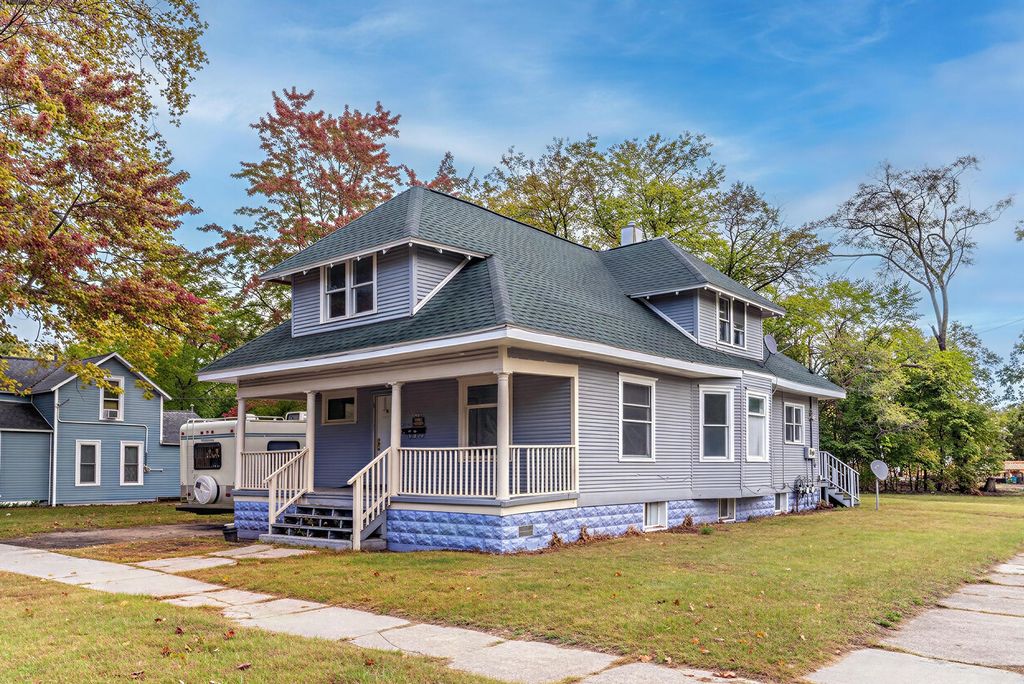 1094 Williams Street, Muskegon City, MI 49442