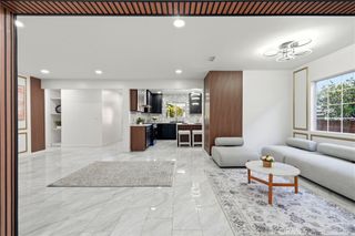 18114 Schoenborn, Northridge, CA 91325