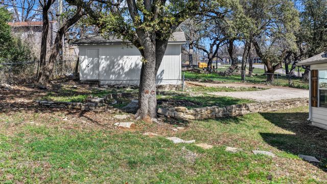 1830 Hitching Post Road, Granbury, TX 76049