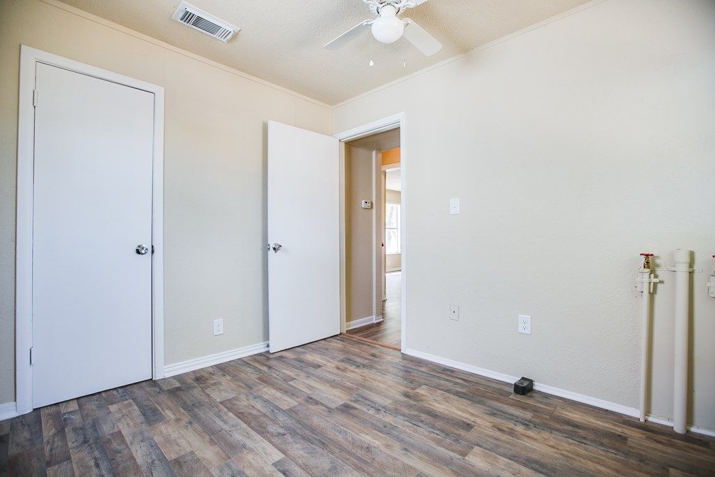 Image 18 of property listing at 1106 Country Club Dr, Ballinger, TX 76821