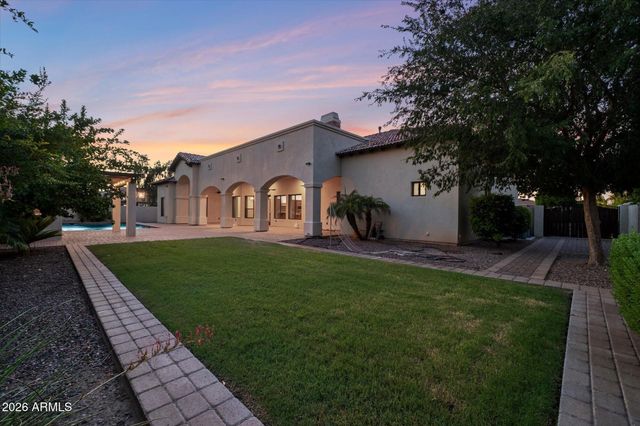4371 E GEMINI Place, Chandler, AZ 85249