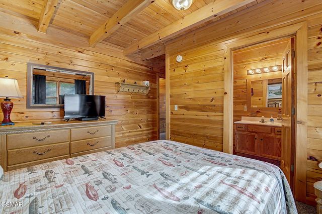 1065 Willard Way, Sevierville, TN 37876