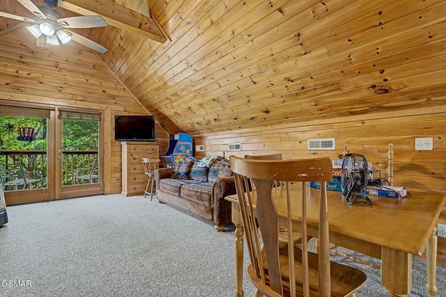 1065 Willard Way, Sevierville, TN 37876