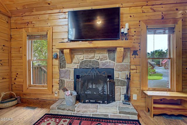 1065 Willard Way, Sevierville, TN 37876