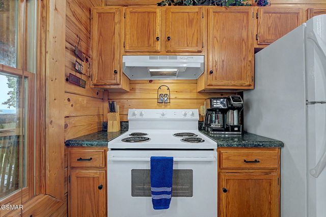 1065 Willard Way, Sevierville, TN 37876