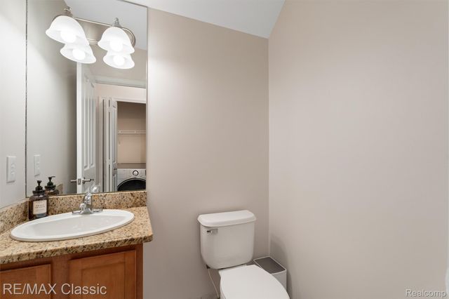 6108 Heron Hills Drive 56, Wolverine Lake Village, MI 48390