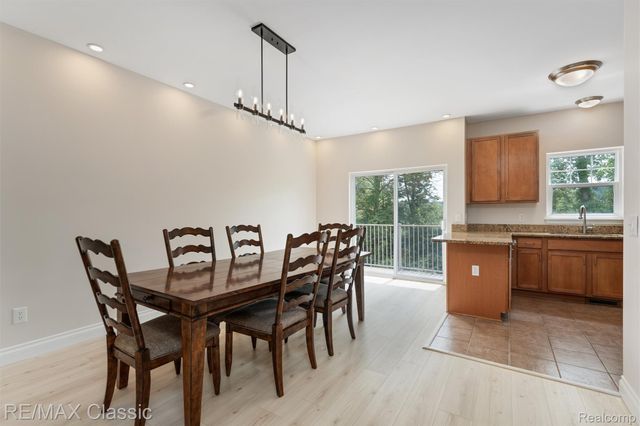 6108 Heron Hills Drive 56, Wolverine Lake Village, MI 48390