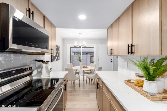 8531 E PORTLAND Street, Scottsdale, AZ 85257