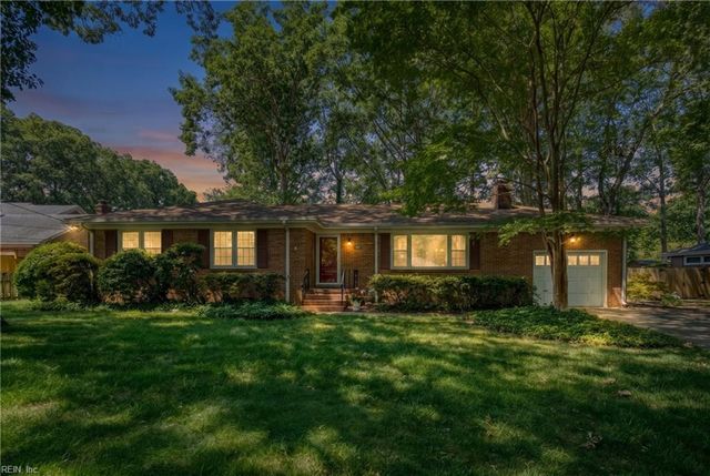 4605 Reynolds DR, Virginia Beach, VA 23455