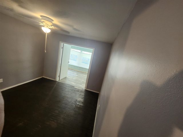 933 S 17th Street, Saginaw, MI 48601