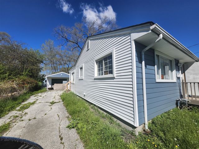 933 S 17th Street, Saginaw, MI 48601