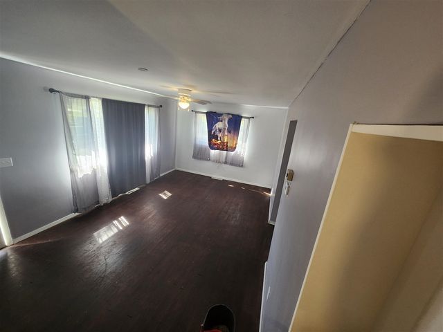 933 S 17th Street, Saginaw, MI 48601
