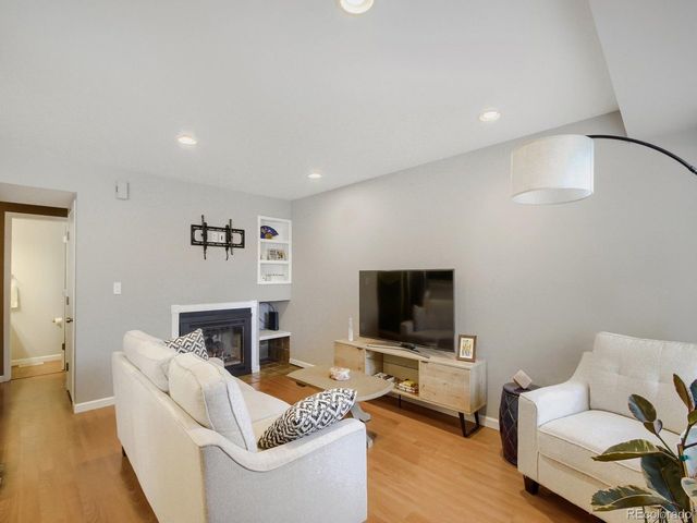 18328 W 58th Pl 83, Golden, CO 80403