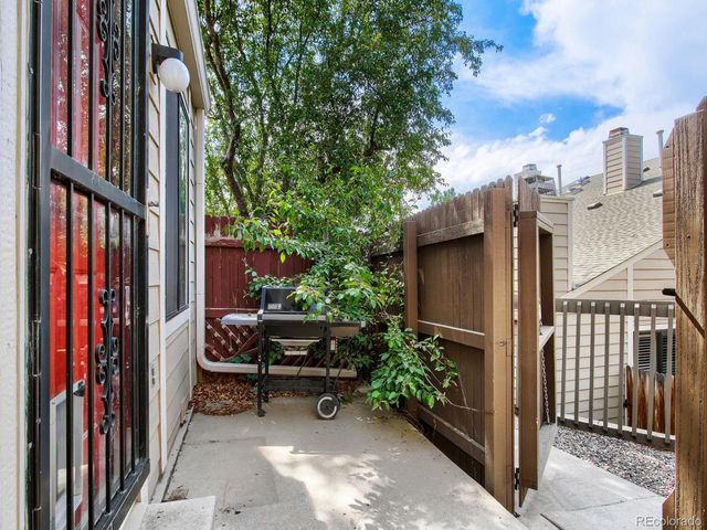 18328 W 58th Pl 83, Golden, CO 80403