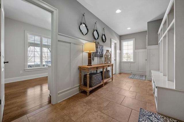 9338 Deer Path Court, Powell, OH 43065