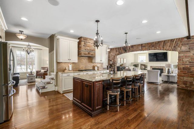 9338 Deer Path Court, Powell, OH 43065