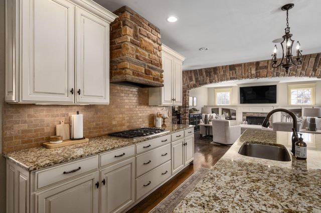 9338 Deer Path Court, Powell, OH 43065