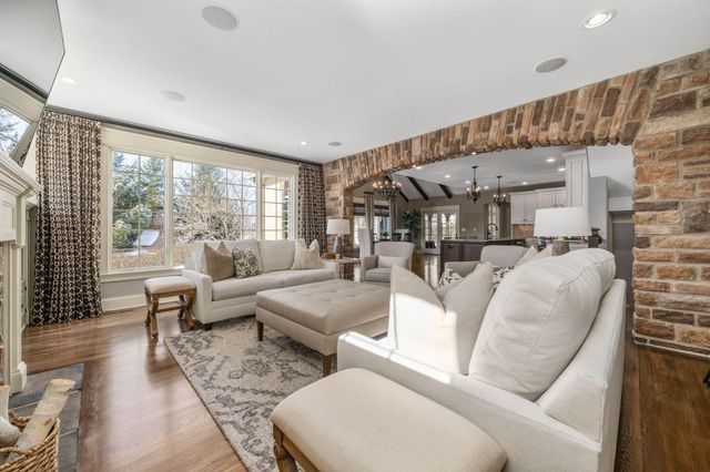 9338 Deer Path Court, Powell, OH 43065