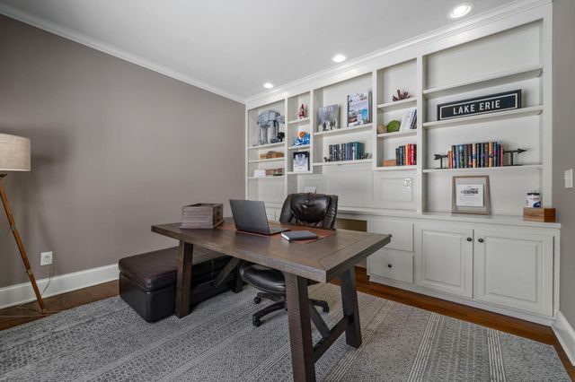 9338 Deer Path Court, Powell, OH 43065