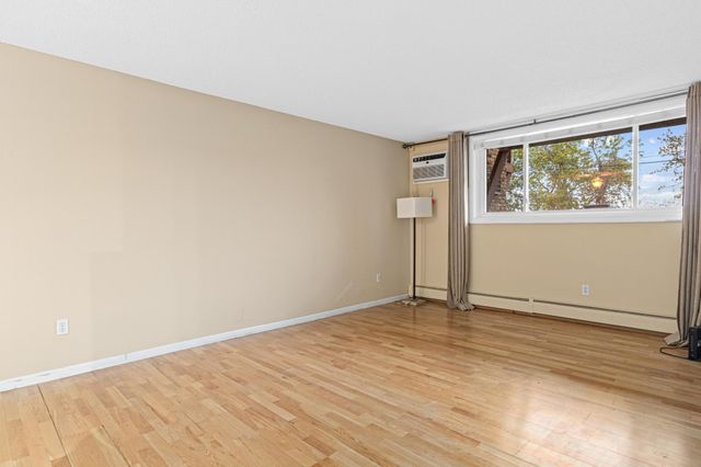 520 Ridgewood Avenue 3, Minneapolis, MN 55403
