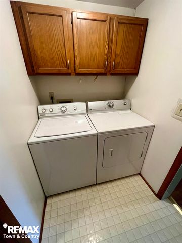 626 S Mckinley Road, Flushing, MI 48433