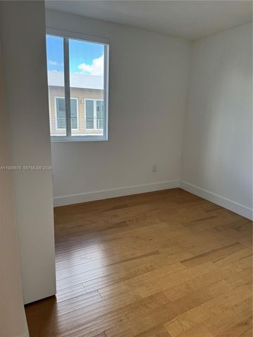 7547 NW 98th Ave ., Doral, FL 33178