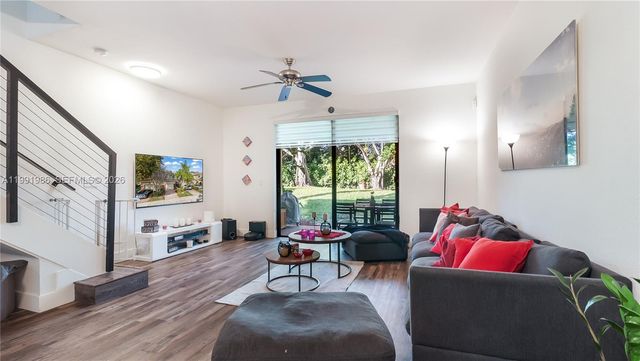 3889 Tree Top Dr 3889, Weston, FL 33332